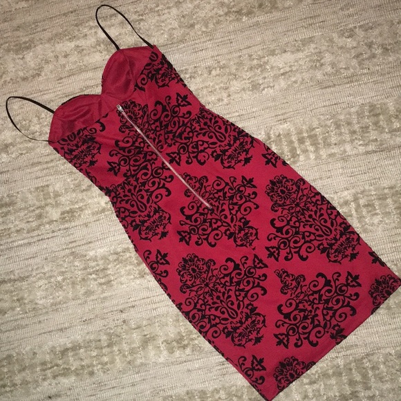 ♥️ New B. Darlin Red Velvety Holiday Dress 👠 - Picture 5 of 8